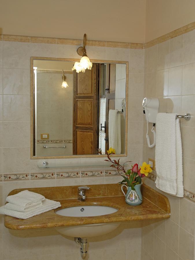 Genius Loci Country Inn Bevagna Eksteriør billede